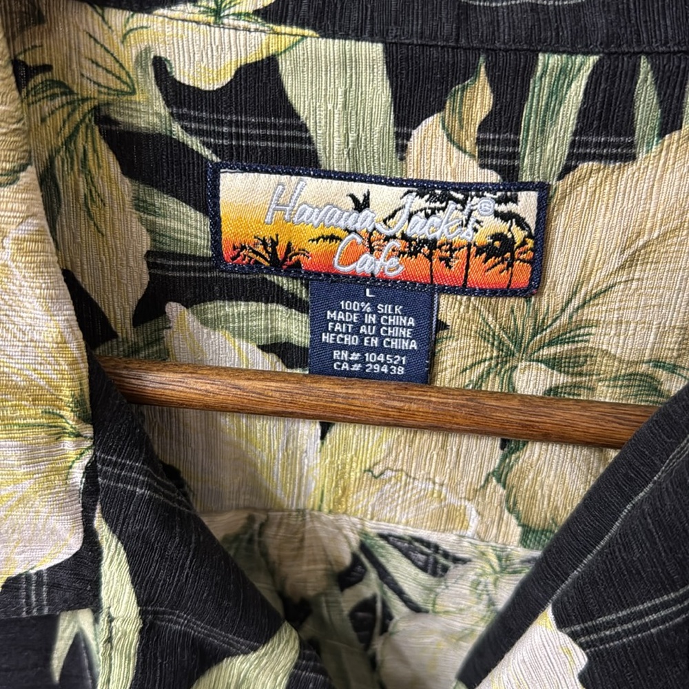 Hawaiian Jacks 100% Silk Floral Button Down Shirt - Picture 2 of 4